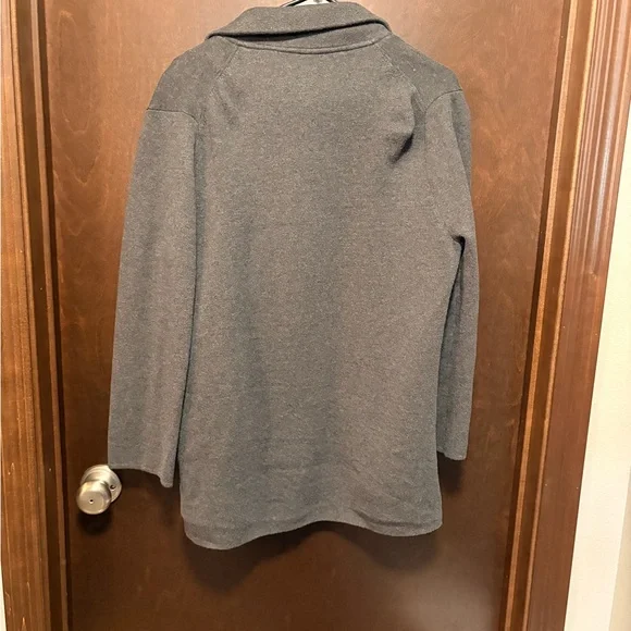 Quince Charcoal Women's Blazer - Picture 6 of 6